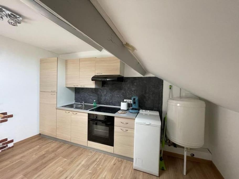 Edouard 2. Logement Complet. Charleville-Mézières Eksteriør billede